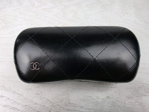Authentic chanel black quilted - black,