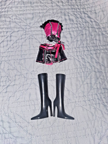 Bratz doll mga outfit and - bratz,