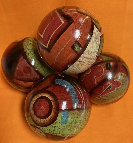 Assorted decorative ceramic - 4,
