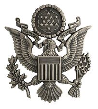 GENUINE  United States Air Force U.S.A.F. Officers 's metal cap badge
