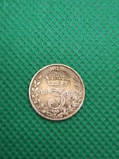 George V First Issue 1917 Maundy Silver 3 Pence Coin