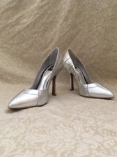 Strutt Couture Kazashi G