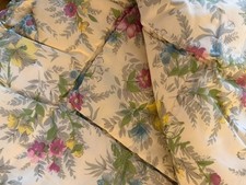 Vintage Feather Filled Floral