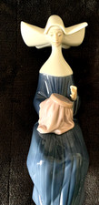 Lladro Nun "Time to Sew" 5501