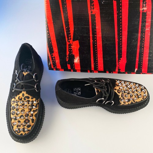 Size a8363 130 cad - t.u.k., 3