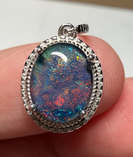 Triplet opal pendant oval - triplet,
