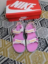 Worn Twice Older Girls Nike ACG Adjustable Trail Walking Sandals Size 5.5 