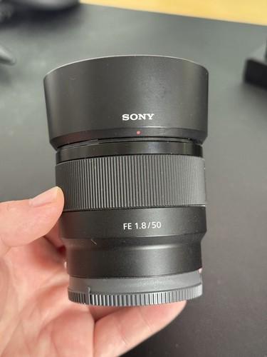 Sony 50mm 8 prime lens - f/1.8,
