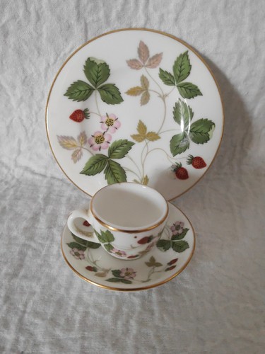 Wedgwood wild strawberry - wedgwood,