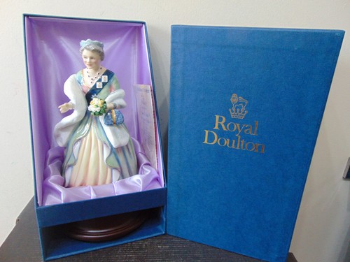 Royal doulton hn3189 queen - doulton.,