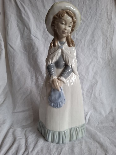 Large nao lladro figurine - lladro,