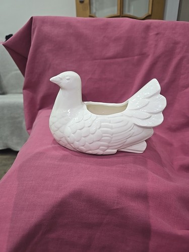 White ceramic pigeon - pigeon, /dove