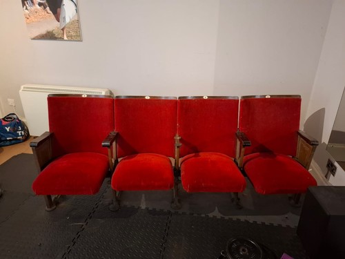 Vintage red cinema seats - vintage, 4