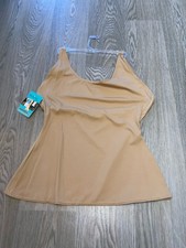 Ladies NWT Sz 18/20 Spanx