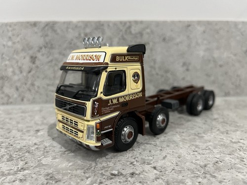 Corgi volvo 8 - corgi, fm