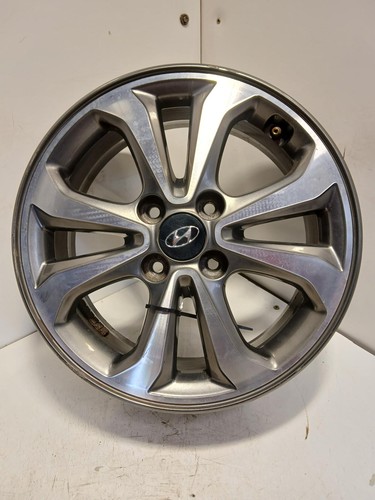 Hyundai i20 alloy wheel - hyundai,