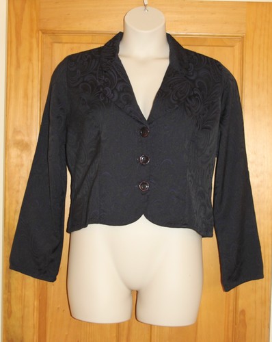 Bnwt out xile black - bnwt, of