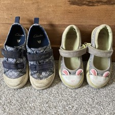 Bundle Of 2 Pairs Girls Clarks Size 8 F Shoes Trainers Pumps Binkies & Doodles