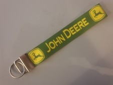JOHN DEERE GREEN TRACTOR