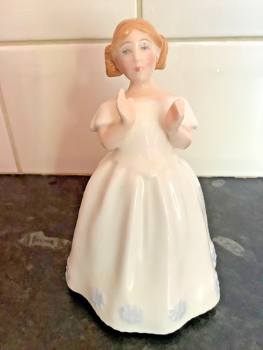 Royal doulton figurine - doulton,