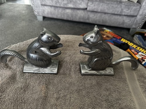 Vintage novelty squirrel - squirrel, nut