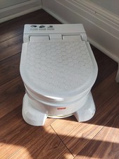 Fisher-Price 4-in-1 Training Potty Toilet - White (HBX68)