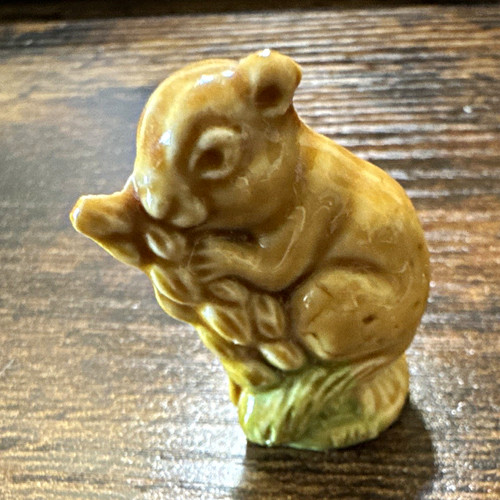 Unmarked glazed ceramic - unmarked,