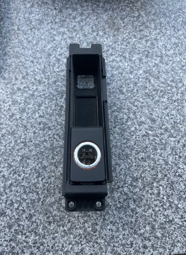 Genuine audi centre - 8p,