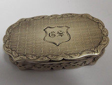 BEAUTIFUL ENGLISH ANTIQUE EARLY VICTORIAN 1846 SOLID STERLING SILVER SNUFF BOX