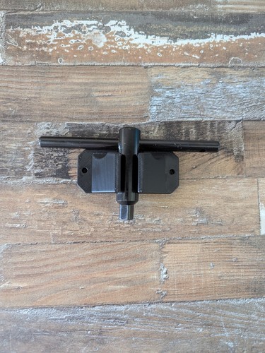 Mini lathe chick - key, wall