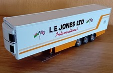 CORGI 1.50 CC12908 TRI-AXLE FRIDGE FREEZER TRAILER L.E.JONES OF RUTHIN MINT