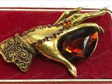  Vintage Style Crystal Fortune Teller Hand Brooch Shawl Pin / Pendant Gold Tone
