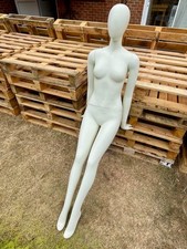 Full-Size Female Mannequin – Does Not Stand Independently