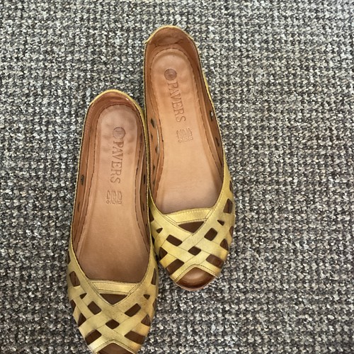 Ladies pavers open - pavers, toe