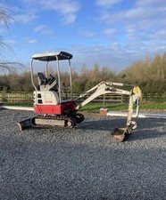 Takeuchi TB215R Short Tail