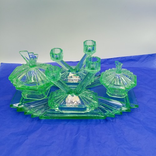 Bagley art deco uranium - art, glass