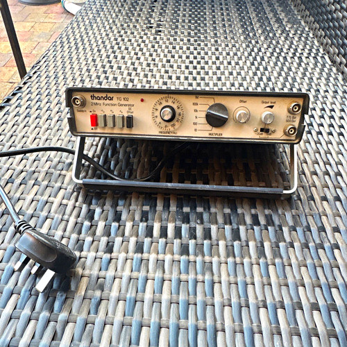 Thandar tg102 2mhz function - thandar,