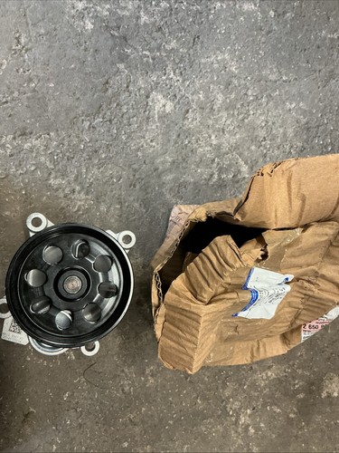 Genuine ford water pump 0 - ford, 2.0