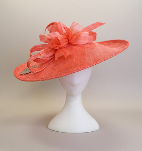 Large feather flower hatinator - large,
