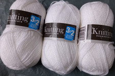 KNITTING ESSENTIALS  YARN