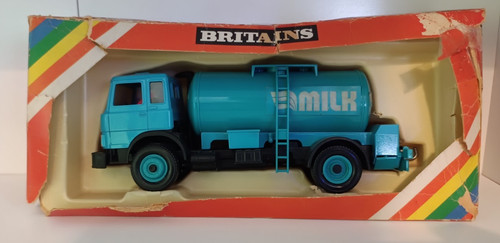 Britains 9604 leyland milk - #9604,