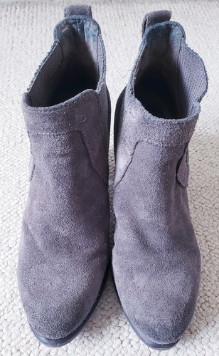 Ladies charcoal grey suede ugg - charcoal,
