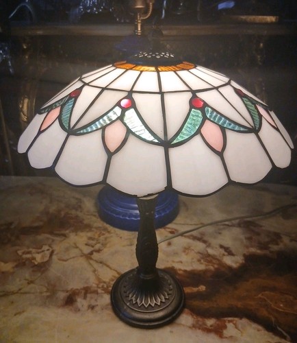 Tiffany style vintage - style., glass