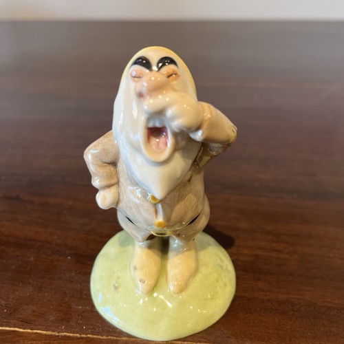 Royal doulton disney - doulton, snow