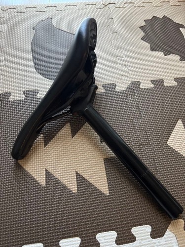Bicycle saddle with seat - , post