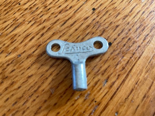 Vintage replacement schuco - ,