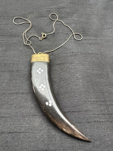 Vintage horn pendant necklace - horn,