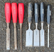 7 x Vintage Bevel Edged Chisels Carpenters Tools Footprint & Rolson