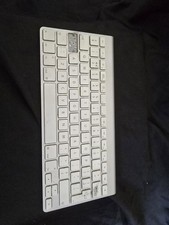 Apple A1314 (MC184LL/A) Wireless Keyboard - Silver