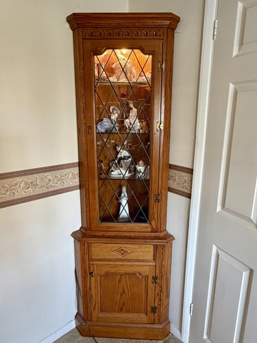 Jaycee vintage carved honeyoak - jaycee,